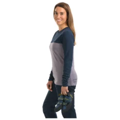 Stoic Women's Hemp30 ValenSt. L/S - Longsleeve 14 Stoic Women's Hemp30 ValenSt. L/S - Longsleeve -Stoic stoic womens hemp30 valenst l s longsleeve detail 11